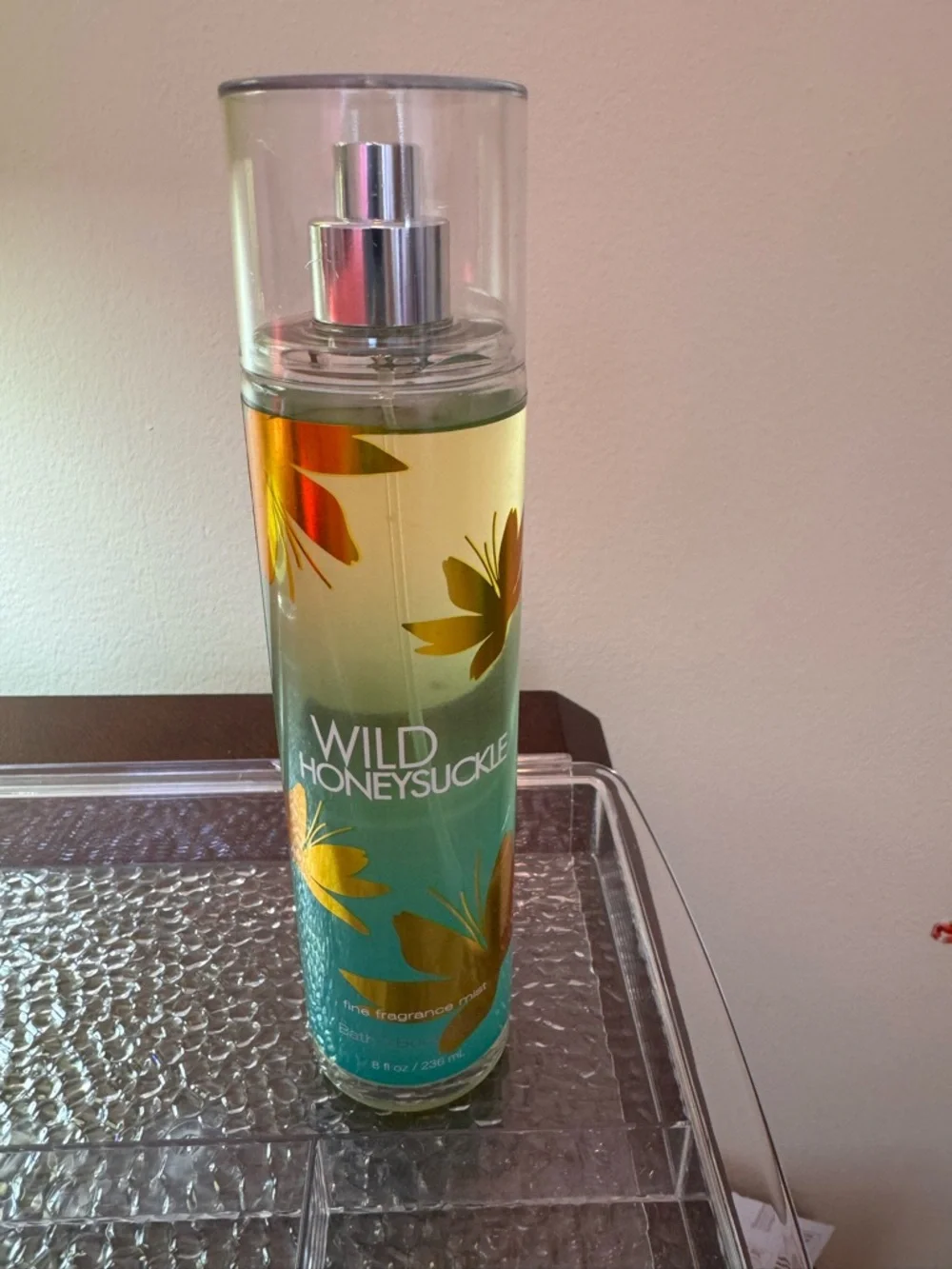 Bath & Body Works Wild Honeysuckle - Picture 5 of 5